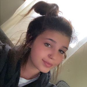 Meet your Posher, Allyson